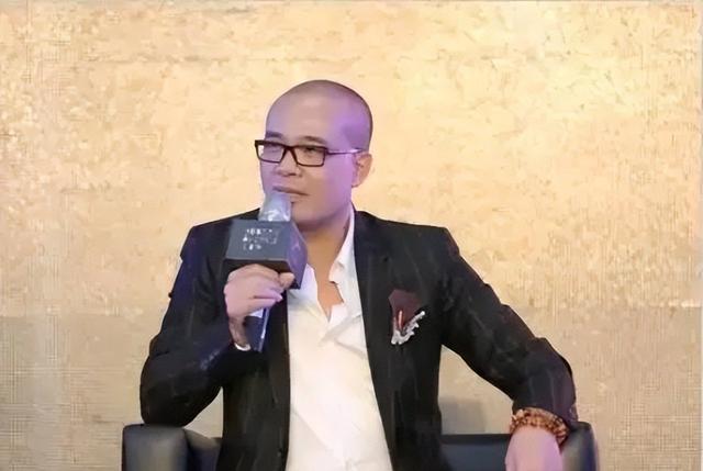 第一男装倒了！掏空44亿负债25亿妻儿却在美国住4000平大房子(图10)